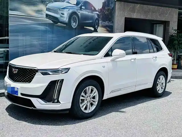Cadillac XT 6 2022 2.0 T 4 WD