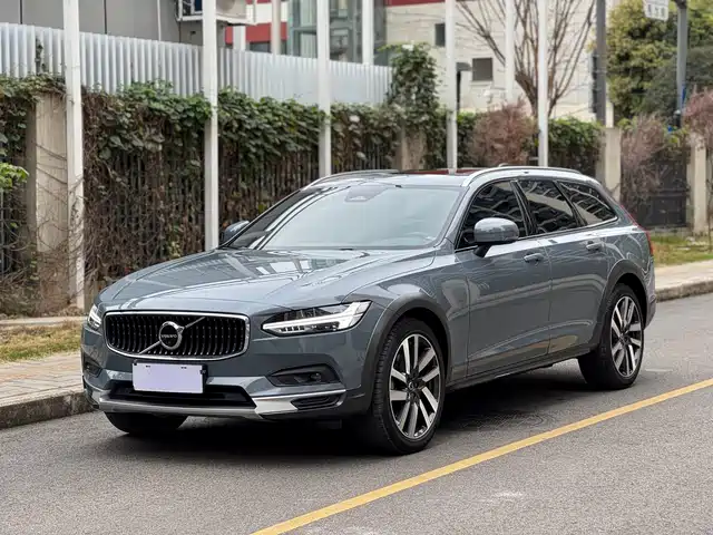Volvo V90 2023 Cross Country B 5 AWD