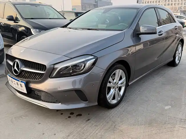 Mercedes-Benz A-Class 2017 A 200