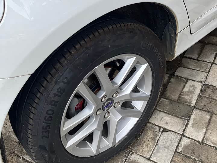 Volvo XC60 2017 T 5 AWD — фото 10