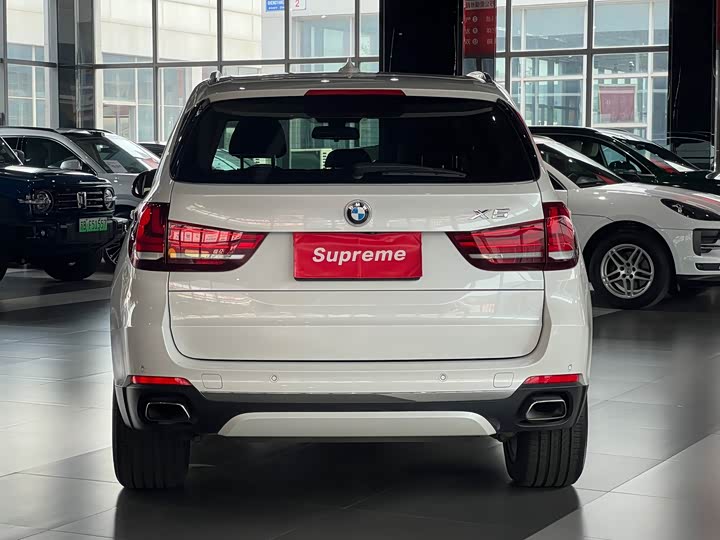 BMW X5 2018 x Drive 35i — фото 9