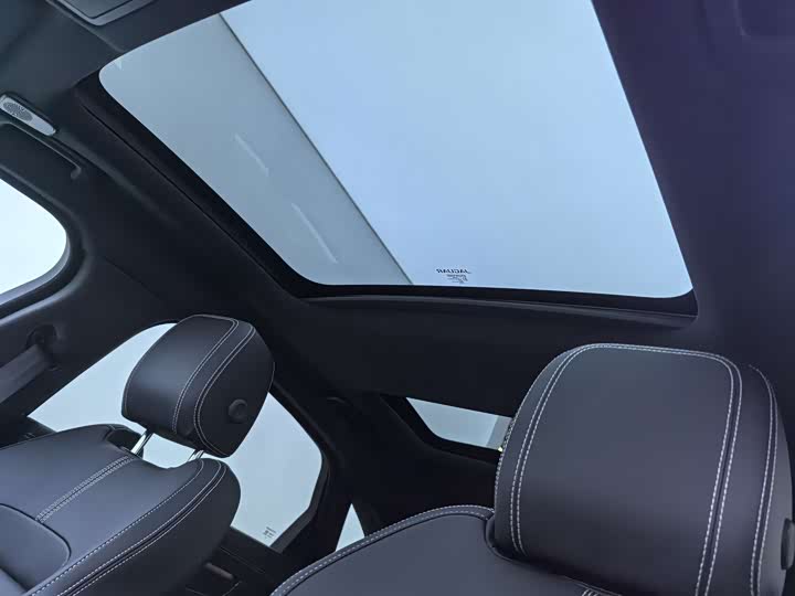 Jaguar XFL 2023 XFL 2.0 T P 250 2 WD — фото 14