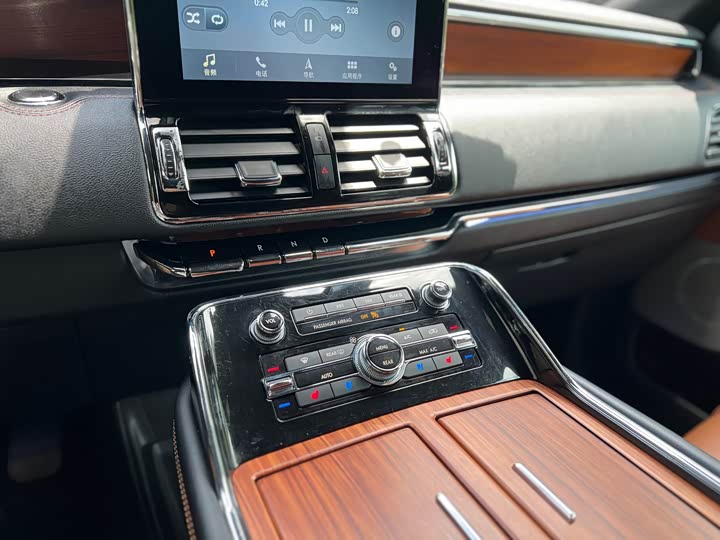 Lincoln Navigator — фото 12
