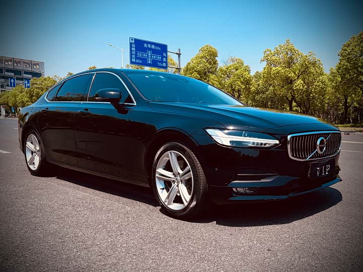 Volvo S90 2018 T 4 — фото 1