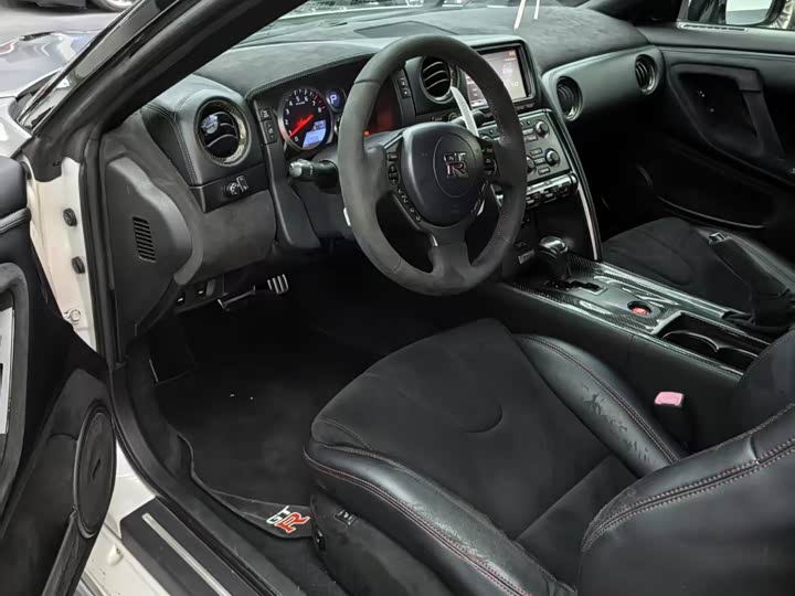 Nissan GT-R 2012 3.8 T Premium Edition — фото 20