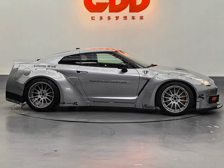 Nissan GT-R 2012 3.8 T Premium Edition — фото 4