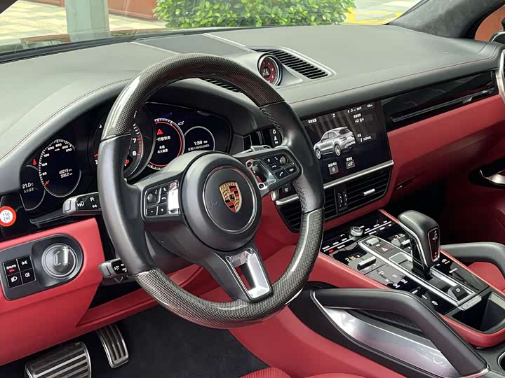 Porsche Cayenne 2018 Cayenne Turbo 4.0 T — фото 18