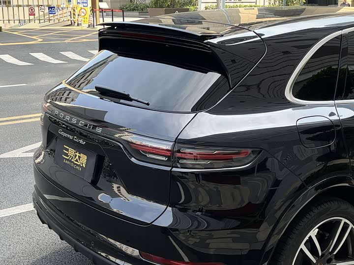 Porsche Cayenne 2018 Cayenne Turbo 4.0 T — фото 7