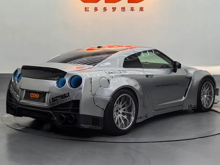 Nissan GT-R 2012 3.8 T Premium Edition — фото 5