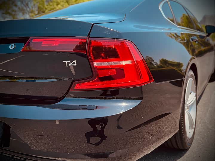 Volvo S90 2018 T 4 — фото 17