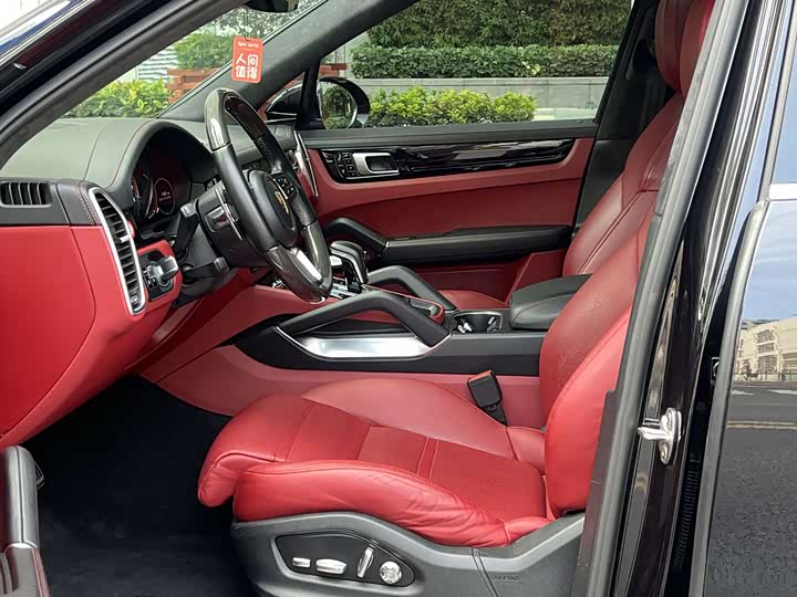 Porsche Cayenne 2018 Cayenne Turbo 4.0 T — фото 15