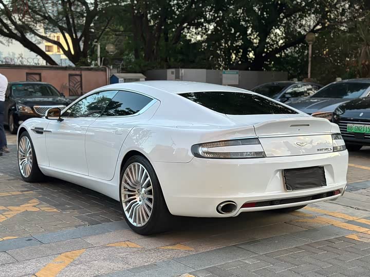 Aston Martin Rapide 2013 6.0 L S — фото 21