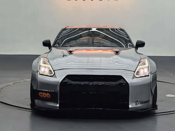 Nissan GT-R 2012 3.8 T Premium Edition — фото 2