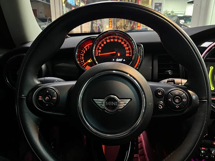 MINI Hatch — фото 19