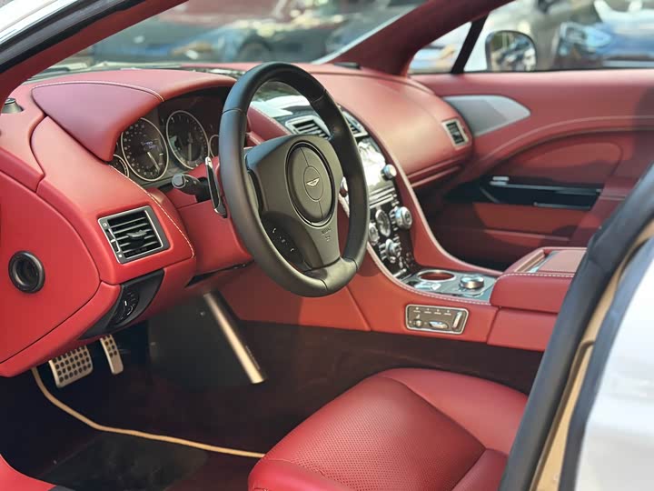 Aston Martin Rapide 2013 6.0 L S — фото 5