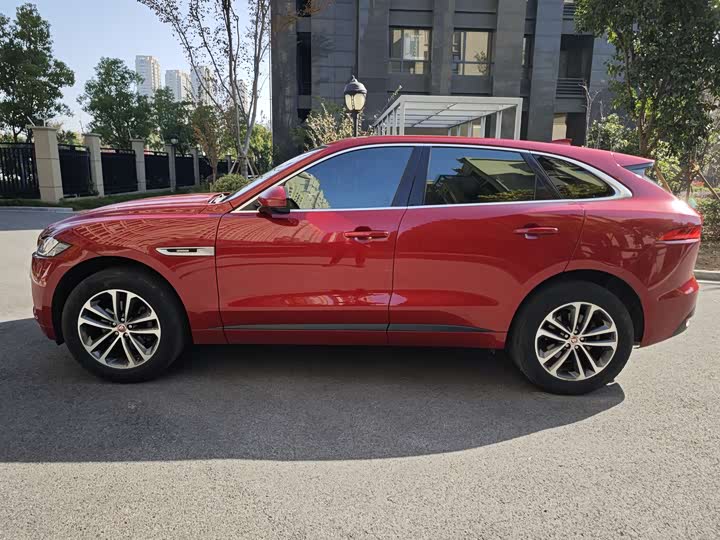 Jaguar F-PACE 2016 2.0 T 2 WDR-Sport — фото 4