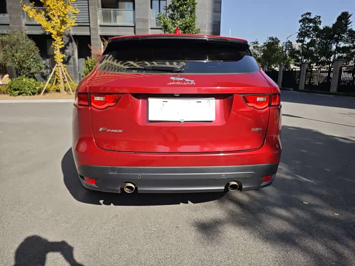 Jaguar F-PACE 2016 2.0 T 2 WDR-Sport — фото 6