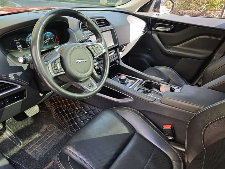 Jaguar F-PACE 2016 2.0 T 2 WDR-Sport — фото 13