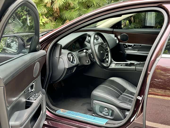 Jaguar XJ 2016 XJL 3.0 SC 2 WD — фото 7