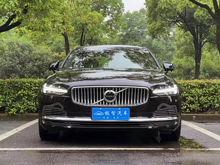 Volvo S90 Hybrid 2024 Hybrid 4 WD — фото 2