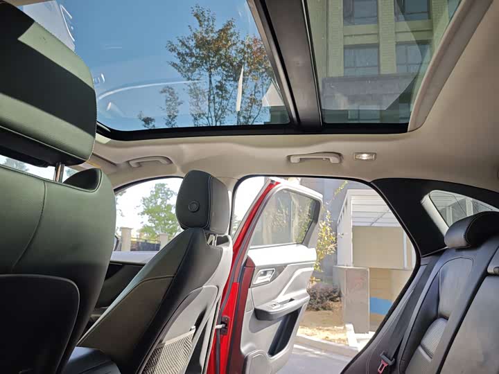 Jaguar F-PACE 2016 2.0 T 2 WDR-Sport — фото 12