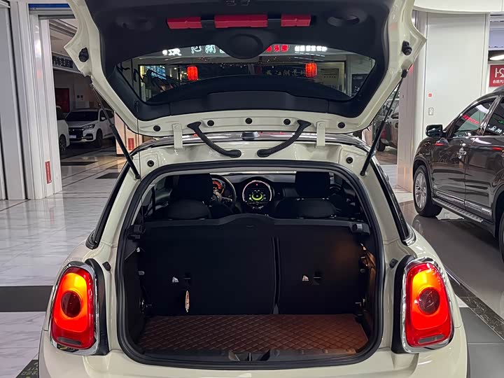 MINI Hatch — фото 14
