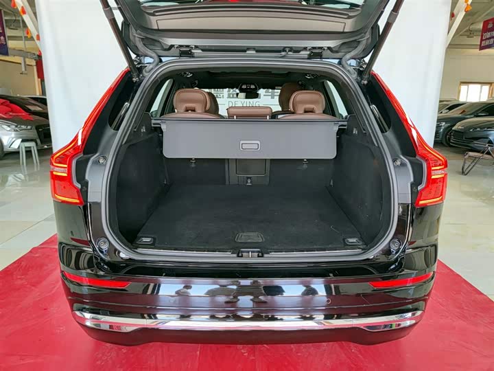 Volvo XC60 2025 B 5 4 WD — фото 19