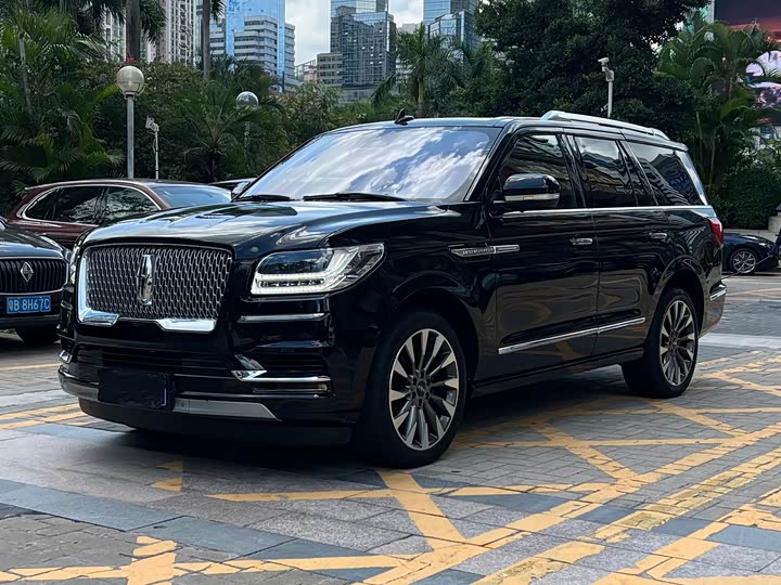 Lincoln Navigator — фото 1