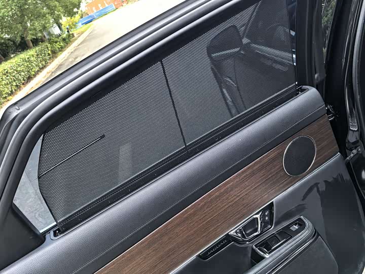 Jaguar XJ 2016 XJL 2.0 T 2 WD — фото 17