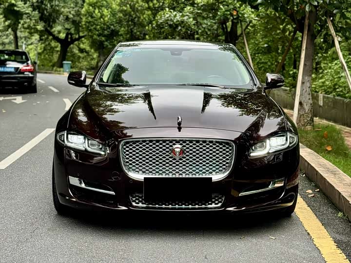 Jaguar XJ 2016 XJL 3.0 SC 2 WD — фото 2