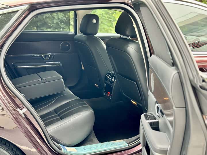 Jaguar XJ 2016 XJL 3.0 SC 2 WD — фото 13