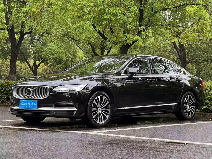 Volvo S90 Hybrid 2024 Hybrid 4 WD — фото 1