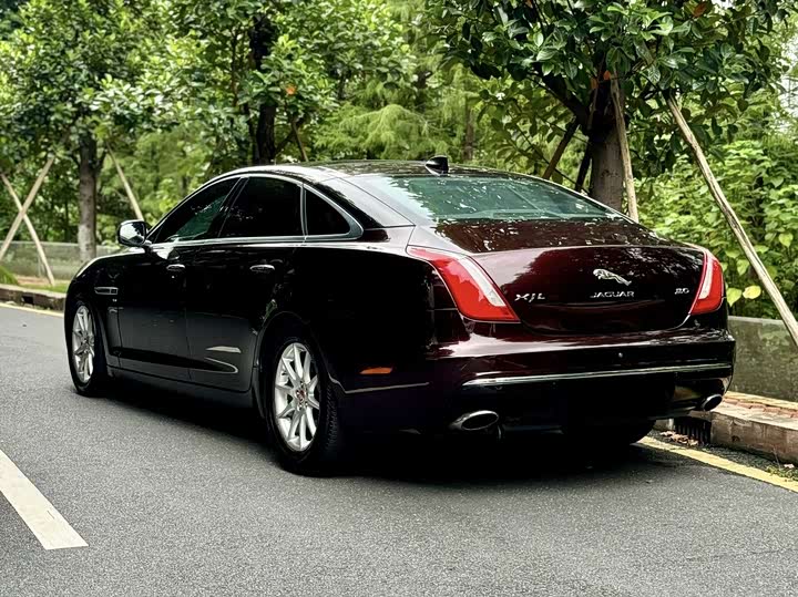 Jaguar XJ 2016 XJL 3.0 SC 2 WD — фото 5