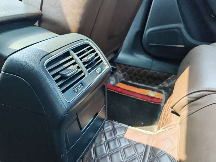 Audi A4L 2016 35 TFSI S line Comfort — фото 6