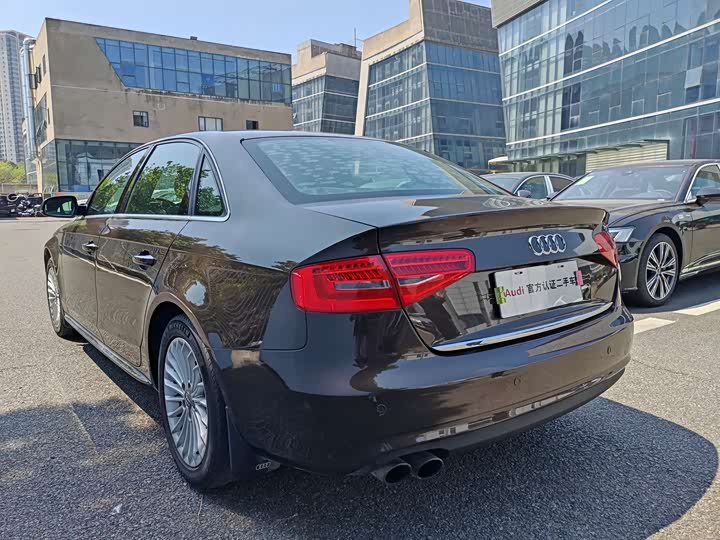 Audi A4L 2016 35 TFSI S line Comfort — фото 7