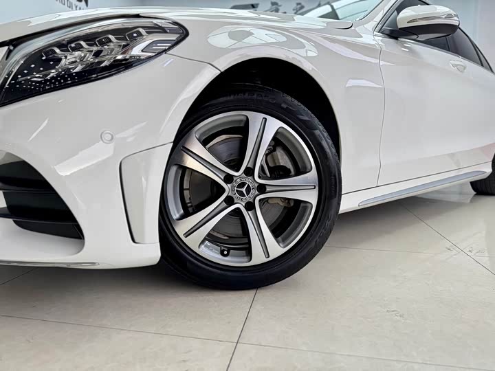 Mercedes-Benz C-Class 2019 C 260 L — фото 20