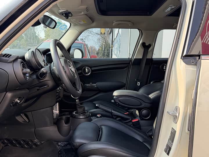 MINI Hatch — фото 13