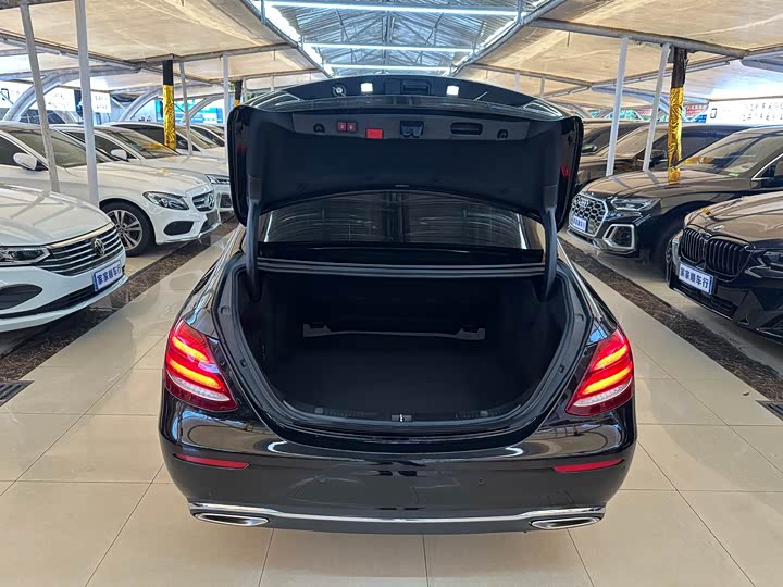 Mercedes-Benz E-Class 2020 E 260 L — фото 17