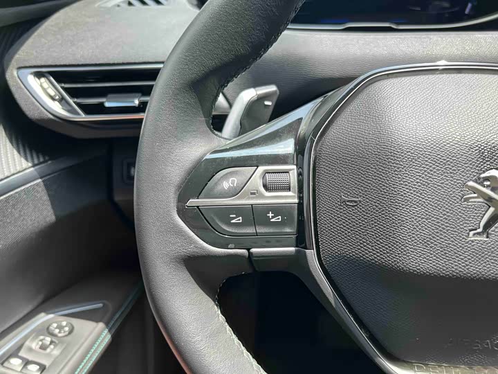 Peugeot 5008 2021 360 THP 5 — фото 16