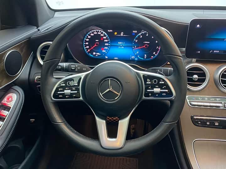 Mercedes-Benz GLC 2020 GLC 300 L 4 MATIC — фото 14