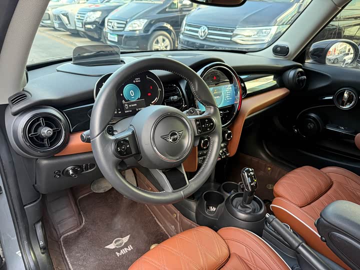 MINI Hatch — фото 12