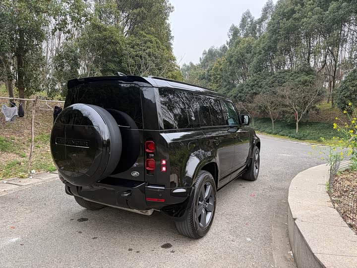 Land Rover Defender — фото 10