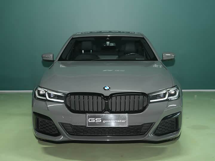 BMW 5 Series — фото 2