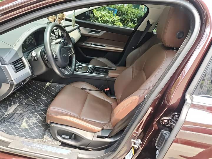 Jaguar XFL 2018 XFL 2.0 T 250 PS — фото 8