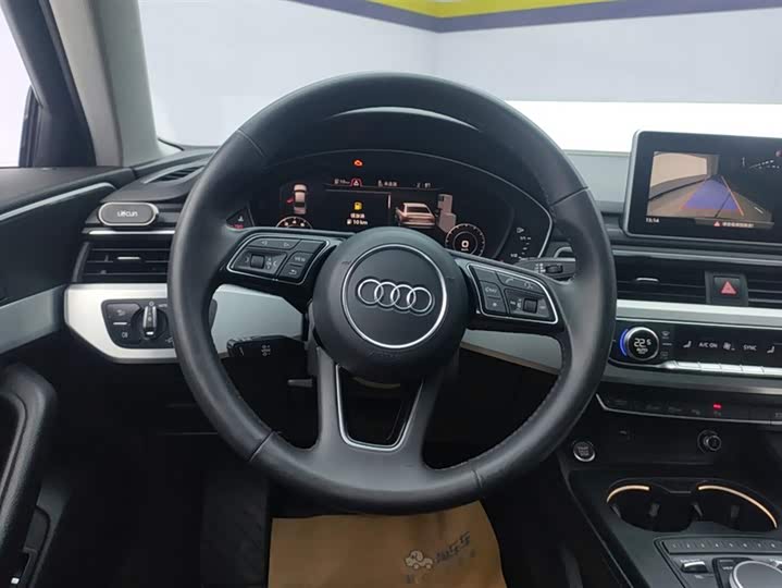 Audi A4L 2018 30 40 TFSI — фото 15