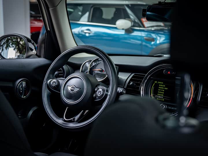 MINI Hatch — фото 18