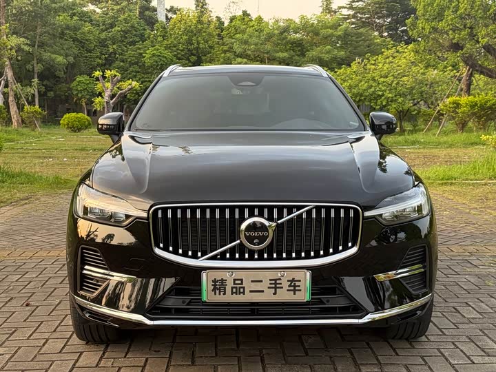 Volvo XC60 Hybrid 2024 T 8 PHEV 4 WD — фото 2