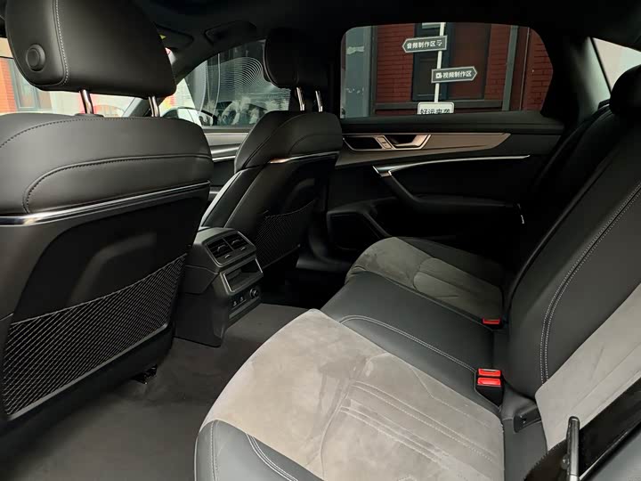 Audi A6L 40 TFSI люкс-динамик — фото 9
