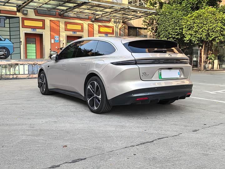 NIO ET5T 2024 75k Wh Touring — фото 13