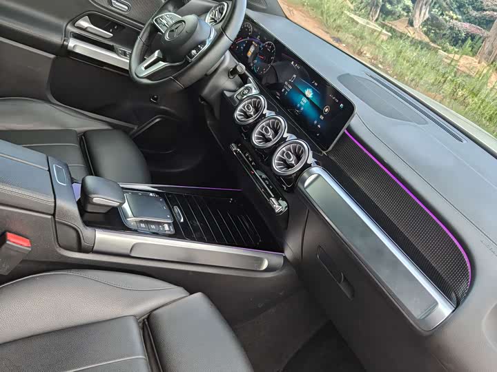 Mercedes-Benz GLB 2020 GLB 200 — фото 10